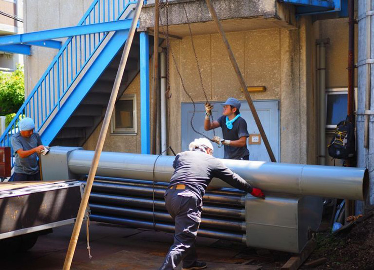 トラックを前に出して一旦仮置き。