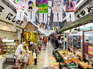 昭和の風情が色濃く残るアーケード